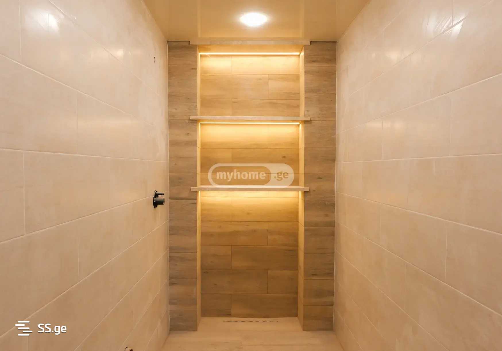 7 Room Private House For Sale view 4