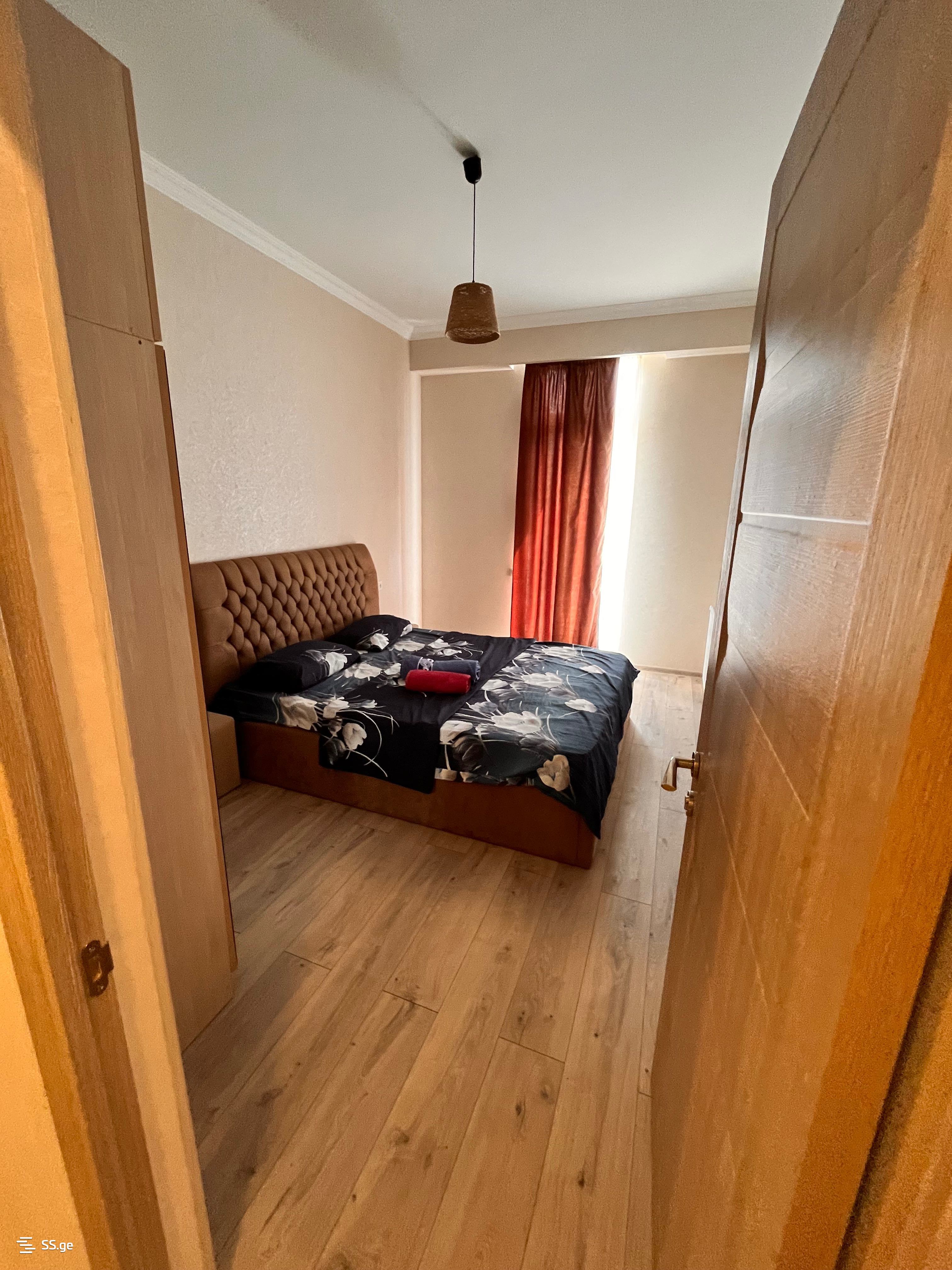 3 Room Flat Daily Rent. Mukhiani view 3