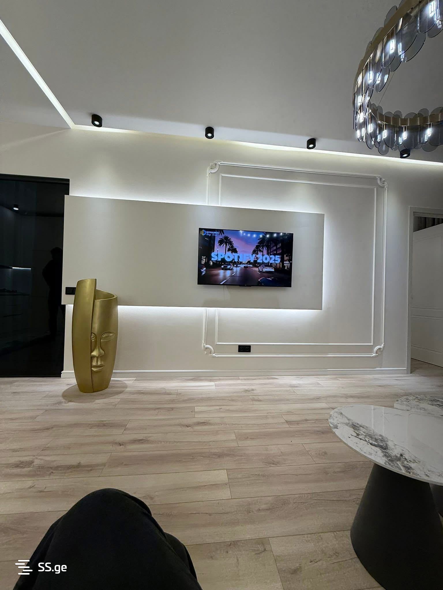 3 room Flat For Sale. Saburtalo - Ansicht 2