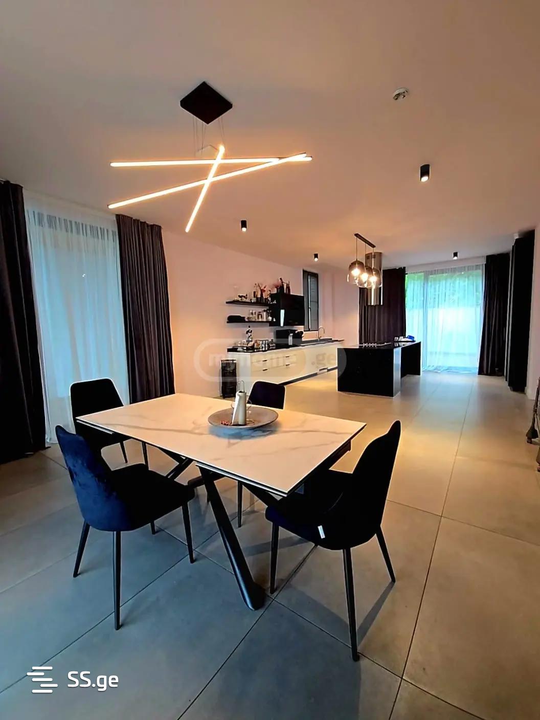 10 Room Summer Cottage For Sale view 4