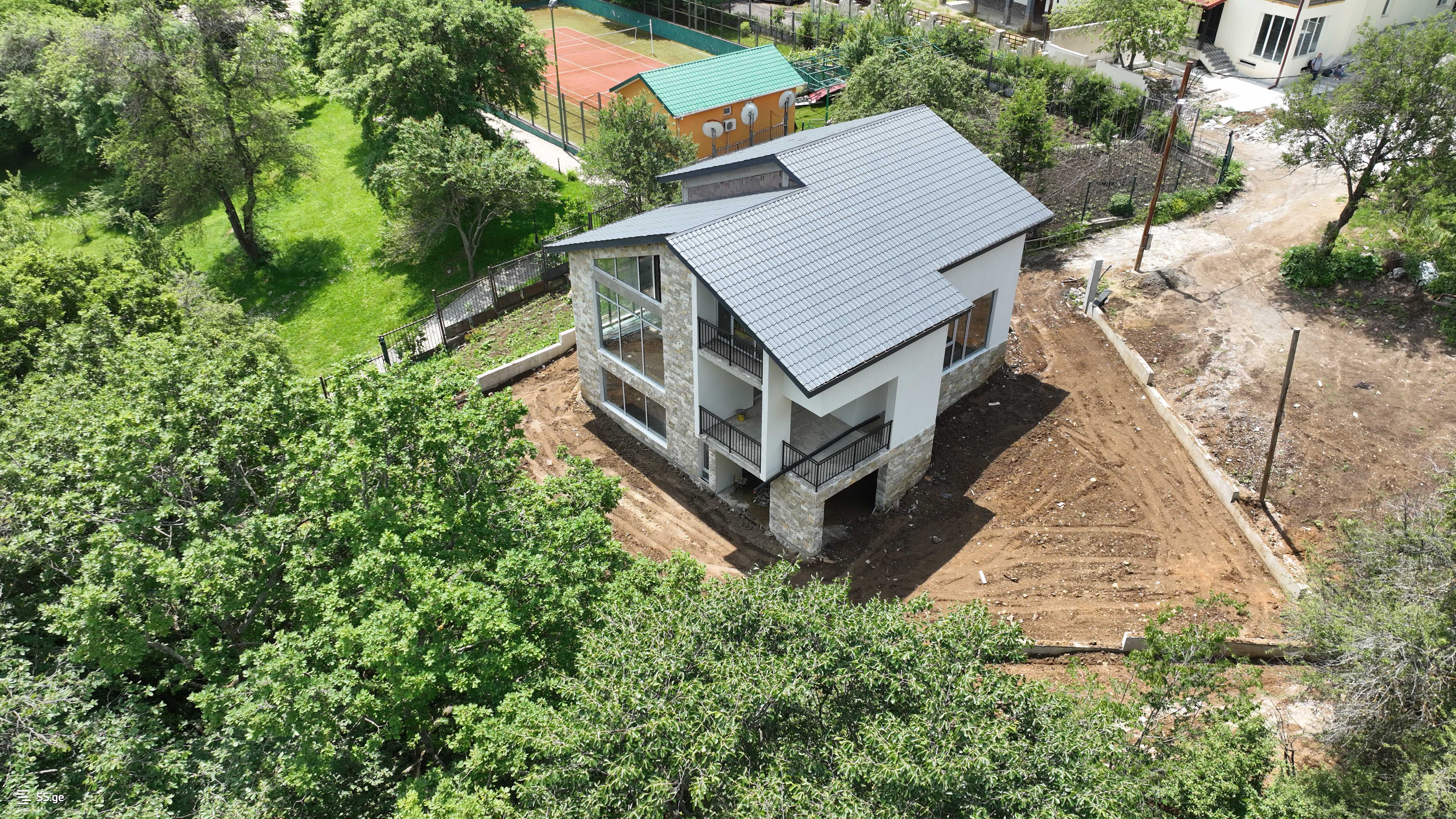 6 Room Summer Cottage For Sale view 2