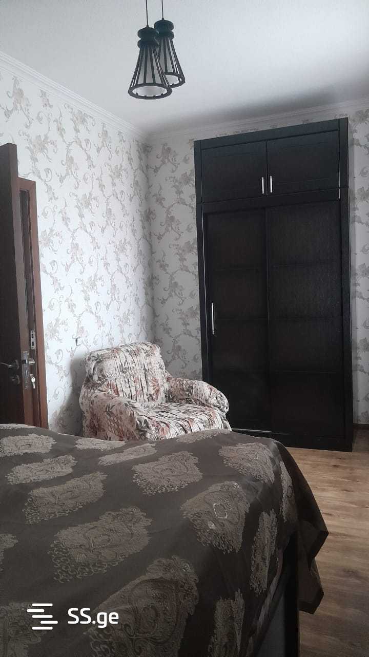 7 Room Private House For Sale view 10