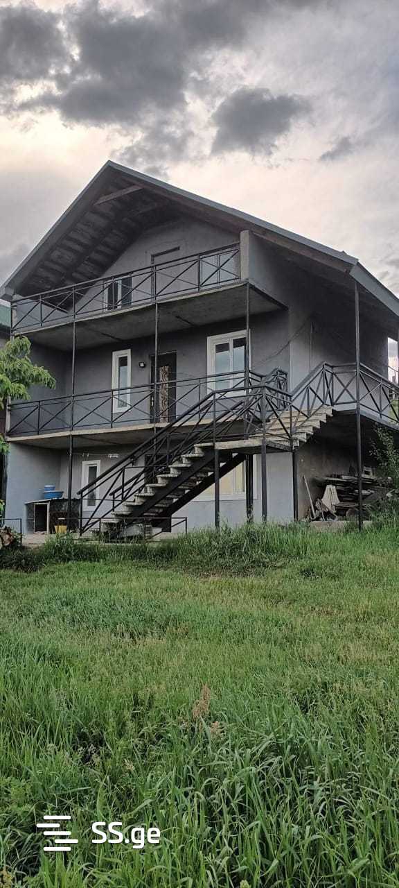 5 Room Private House For Sale view 1