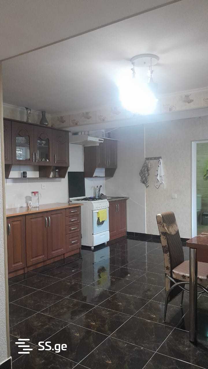 7 Room Private House For Sale view 11