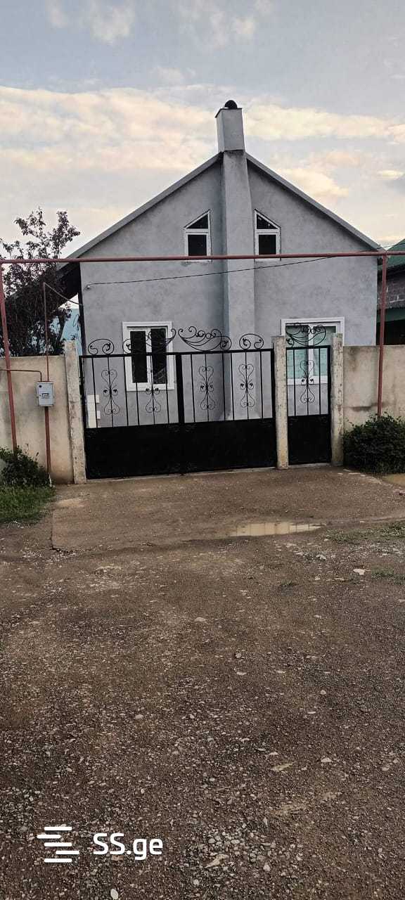 5 Room Private House For Sale view 2