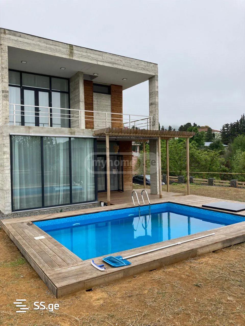 6 Room Summer Cottage For Sale view 1