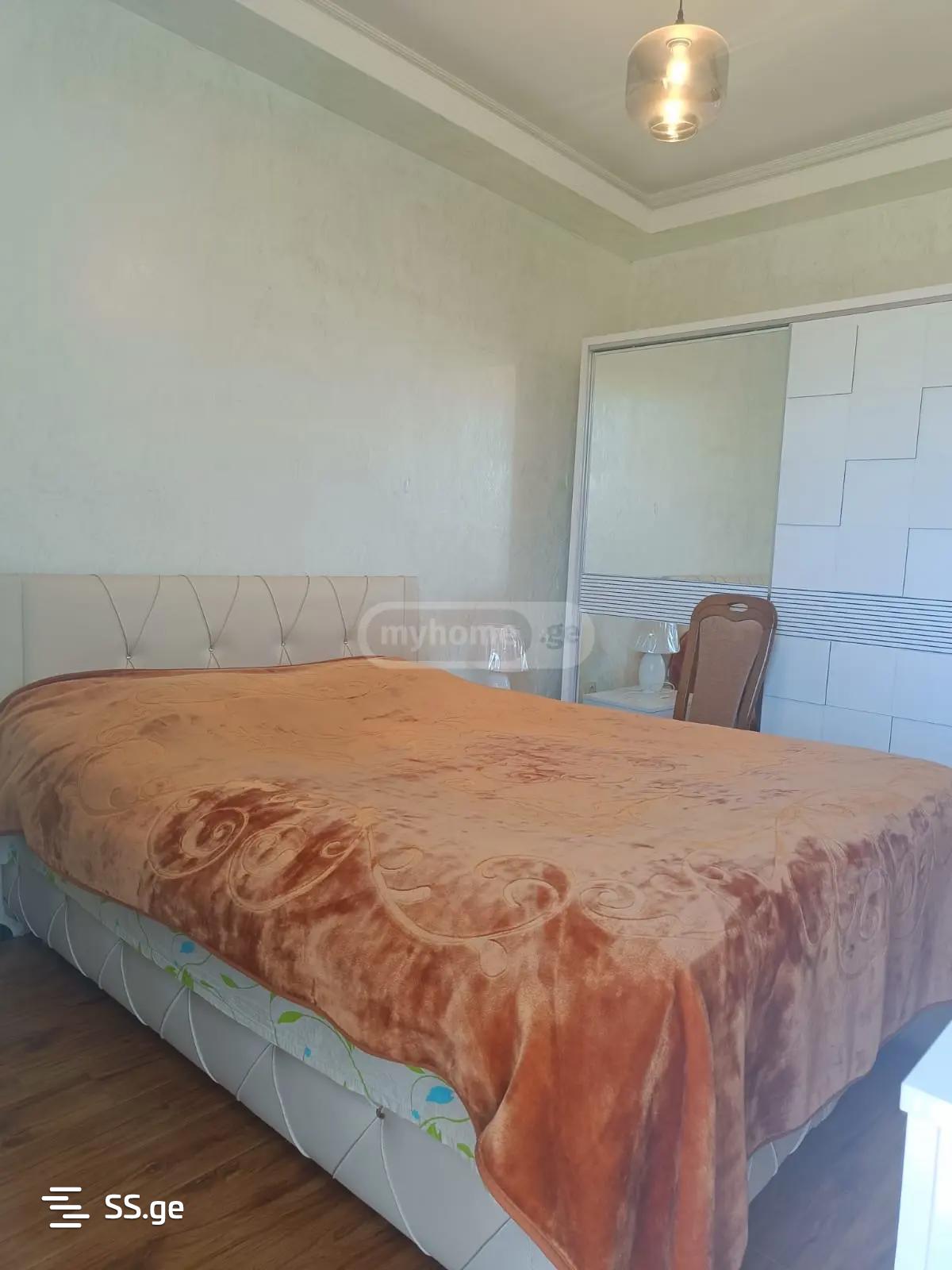 6 Room Summer Cottage For Sale view 3