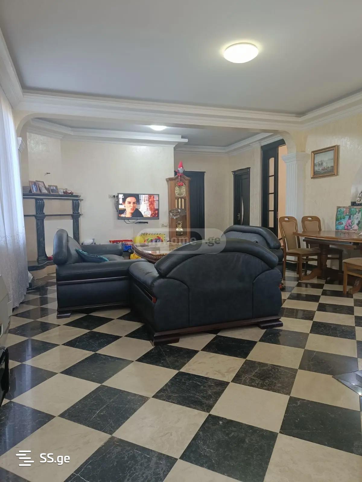 6 Room Summer Cottage For Sale view 12