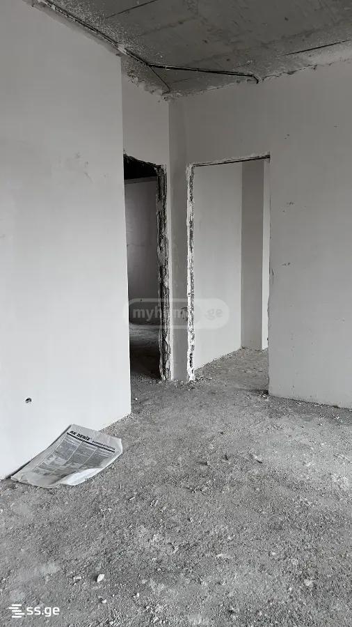 3 Room Flat For Sale, 2 of 4