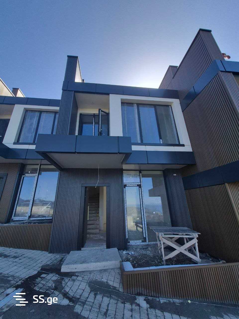 3 Room Summer Cottage For Sale view 3