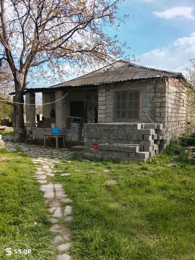 4 Room Private House For Sale view 2