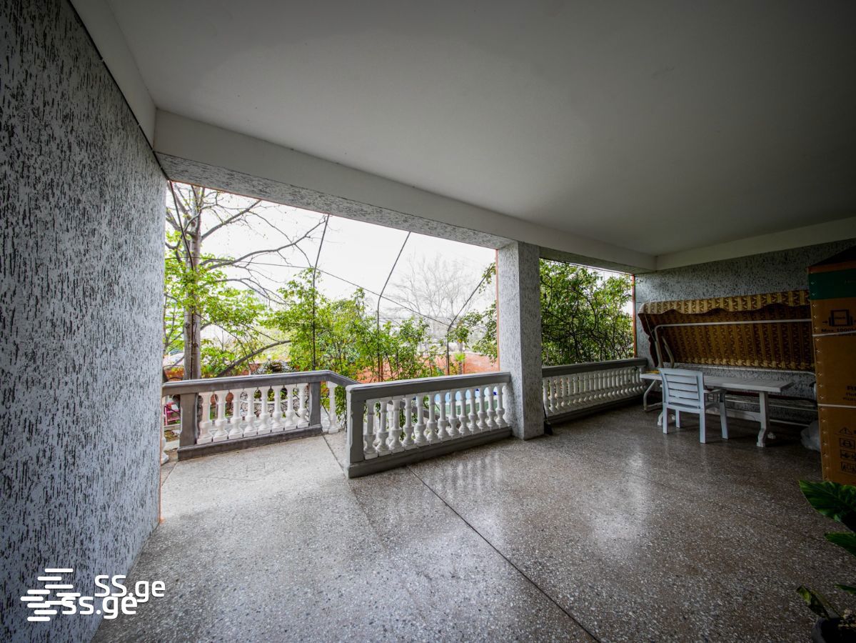 10 Room Private House For Sale view 13