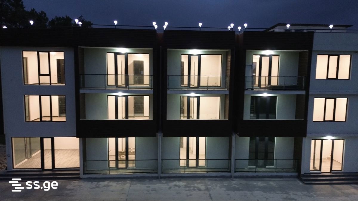 27 Room Hotel For Sale view 1