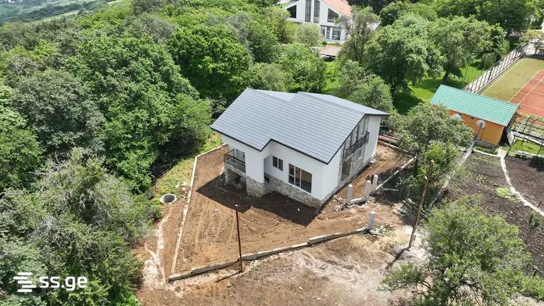 6 Room Summer Cottage For Sale view 2