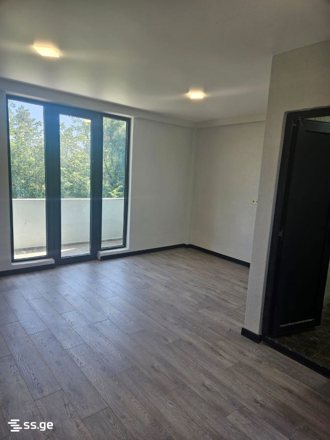 27 Room Hotel For Sale view 6