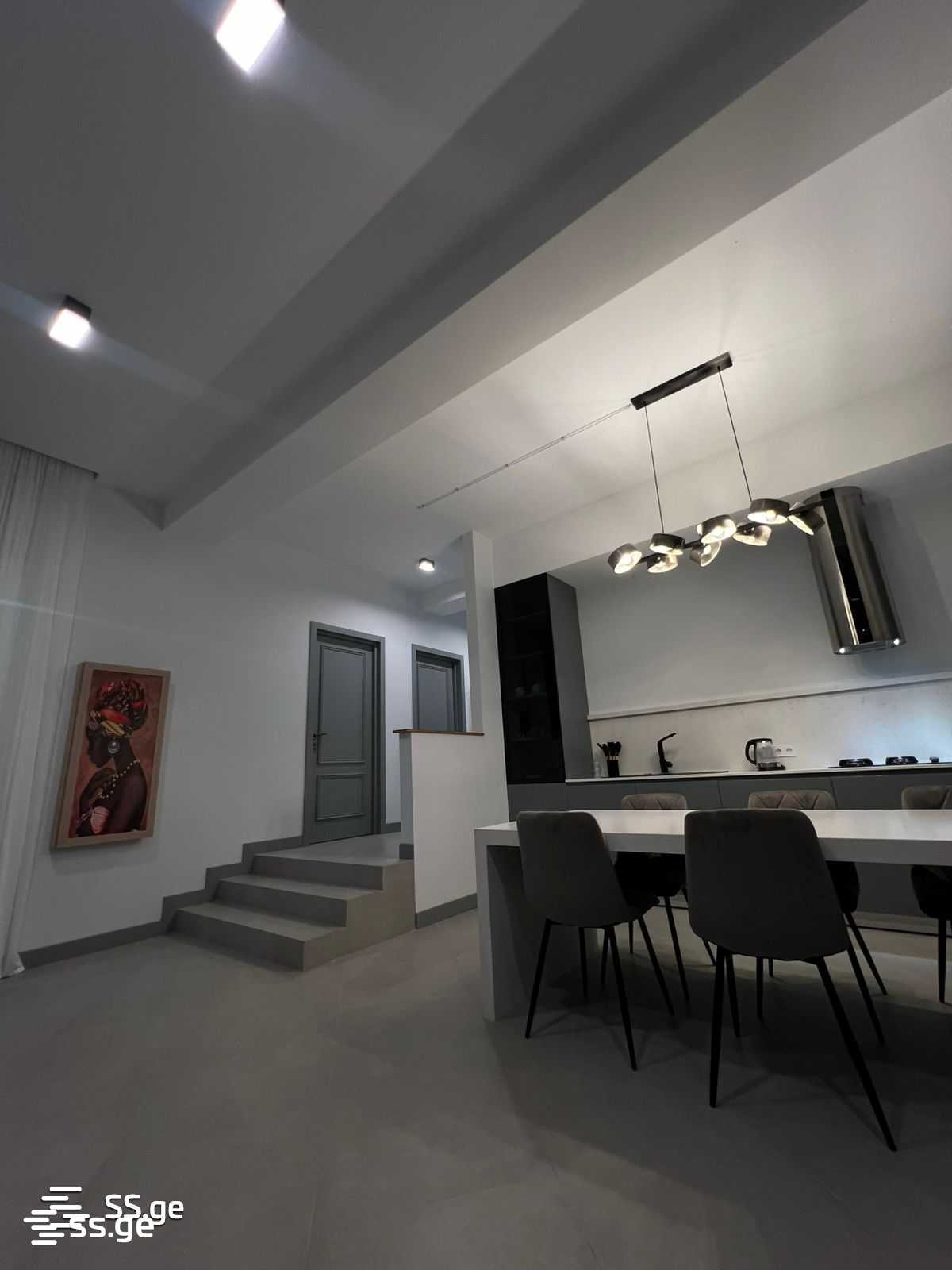5 Room Private House For Sale view 3