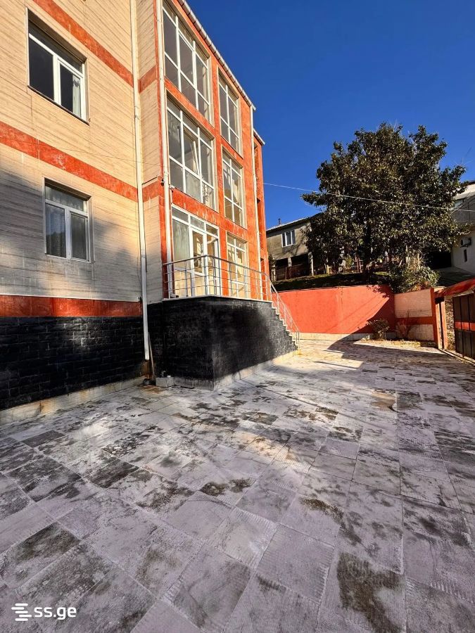 10 Room Private House For Sale view 3