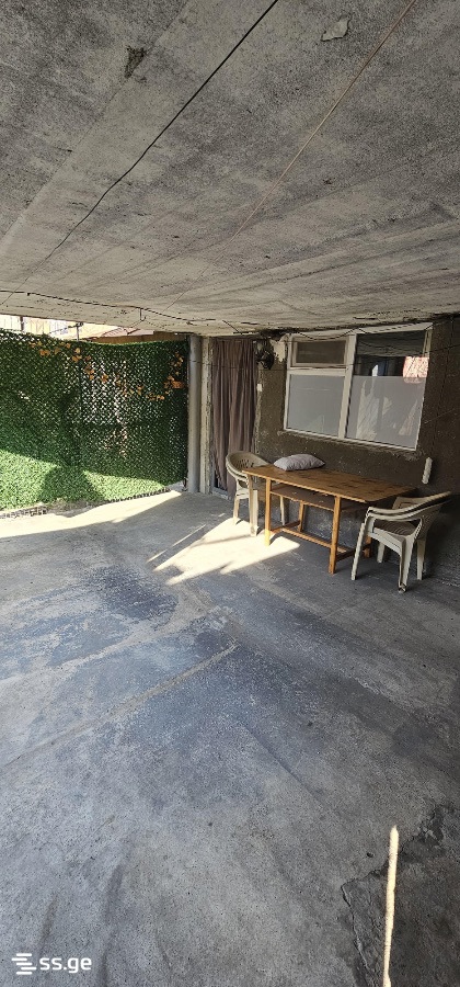 7 Room Private House For Sale view 5