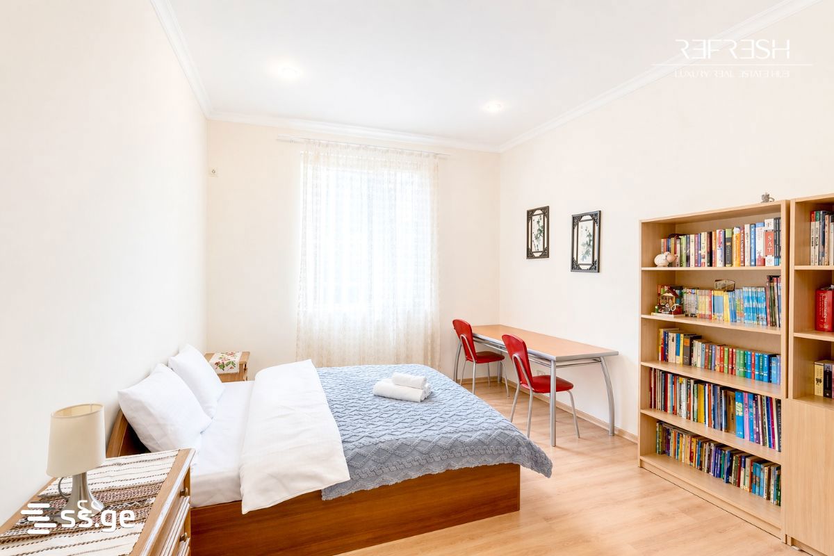 8 Room Private House For Rent. Vake, 5 of 12