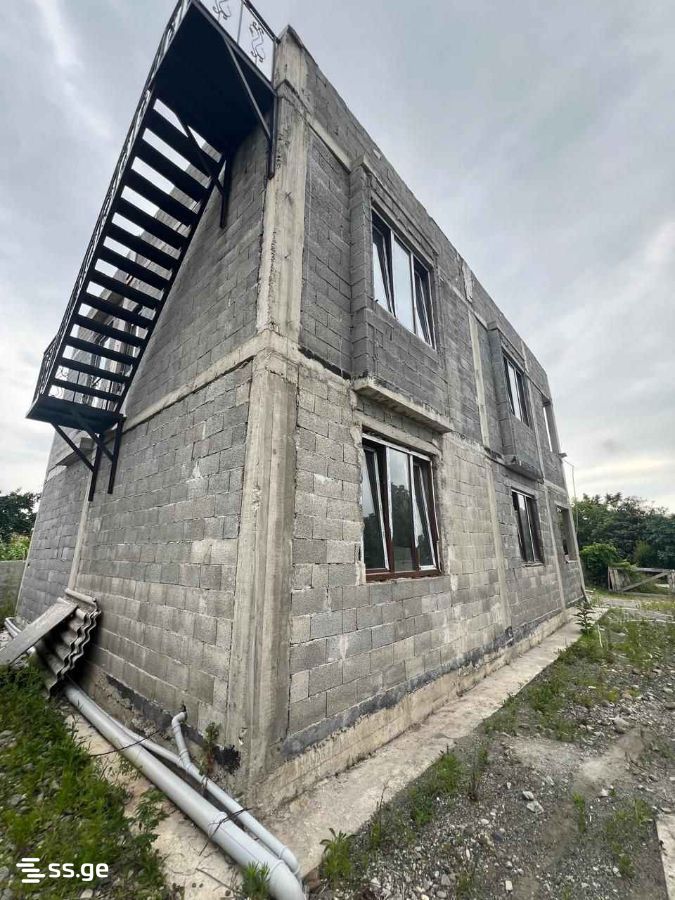 4 Room Private House For Sale view 11