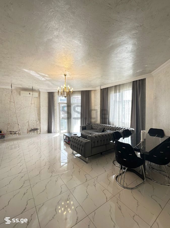 4 room Flat For Sale. Batumi - Widok 2