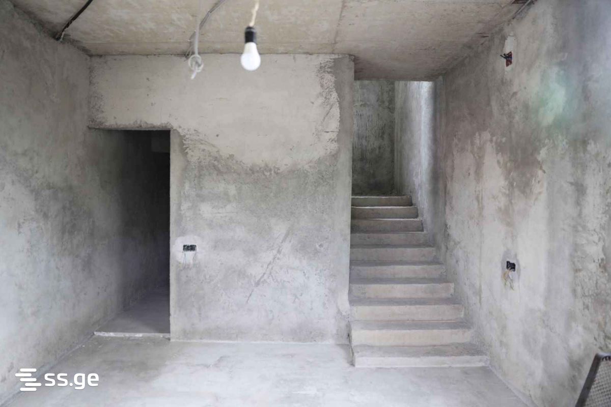 4 Room Private House For Sale view 5