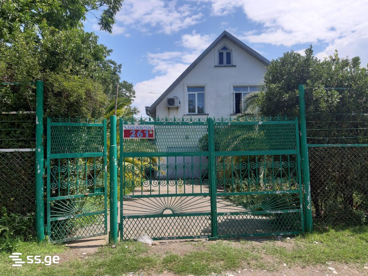 5 Room Private House For Sale view 1