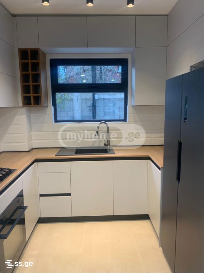 7 Room Private House For Sale view 18