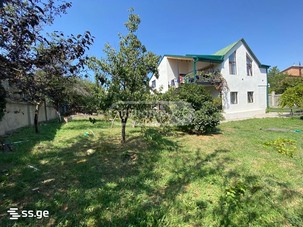 7 Room Private House For Sale view 13