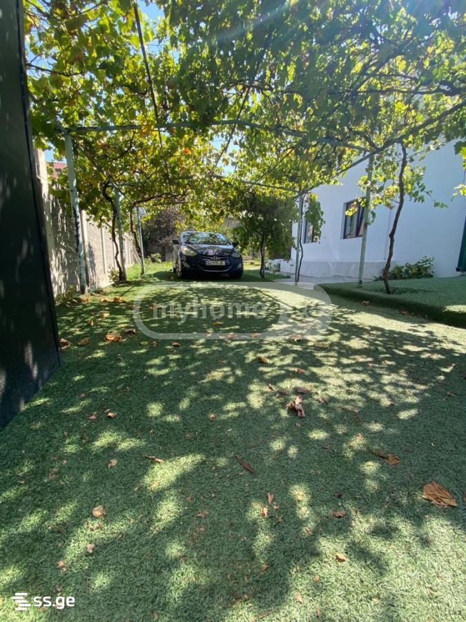 7 Room Private House For Sale view 14