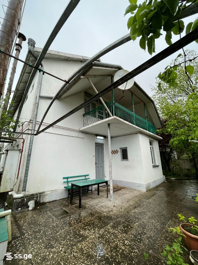 5 Room Private House For Sale view 2