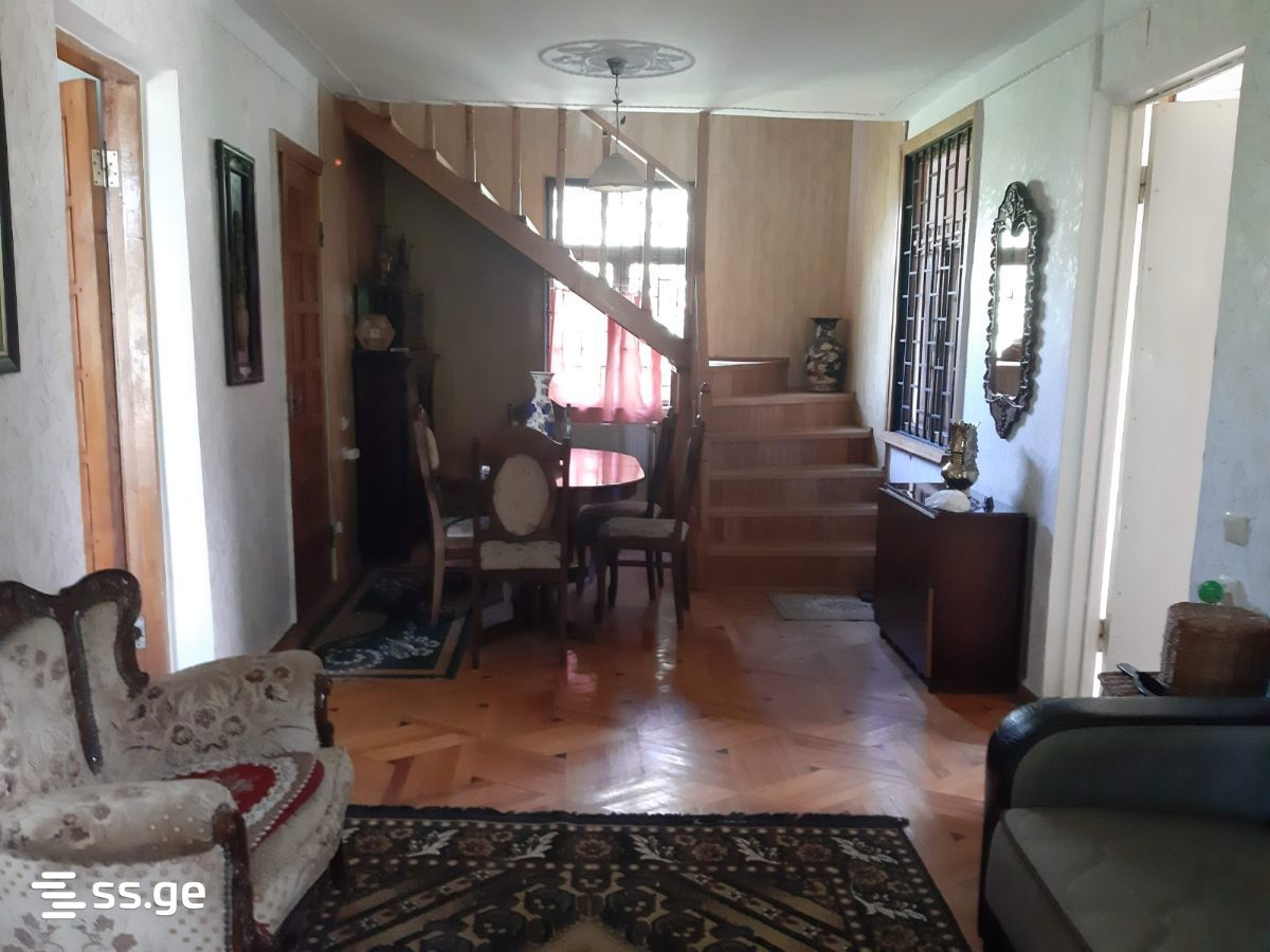 5 Room Private House For Sale view 8