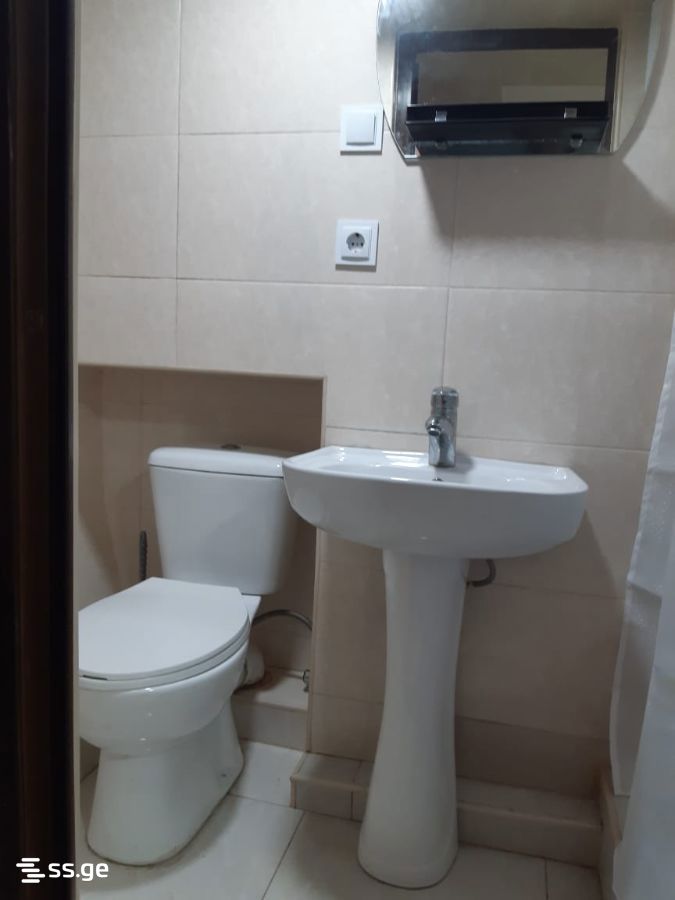 1 Room Flat Daily Rent. Mtatsminda view 6