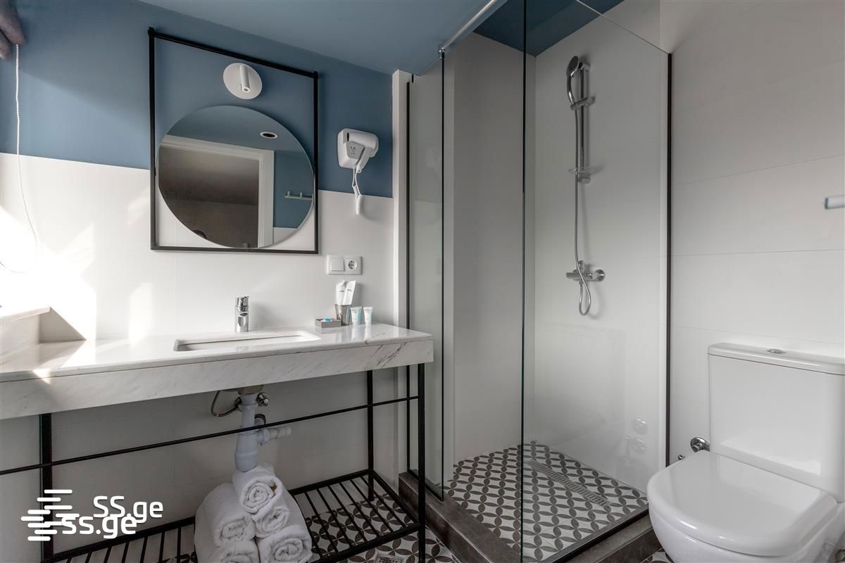 22 Room Hotel For Sale view 7
