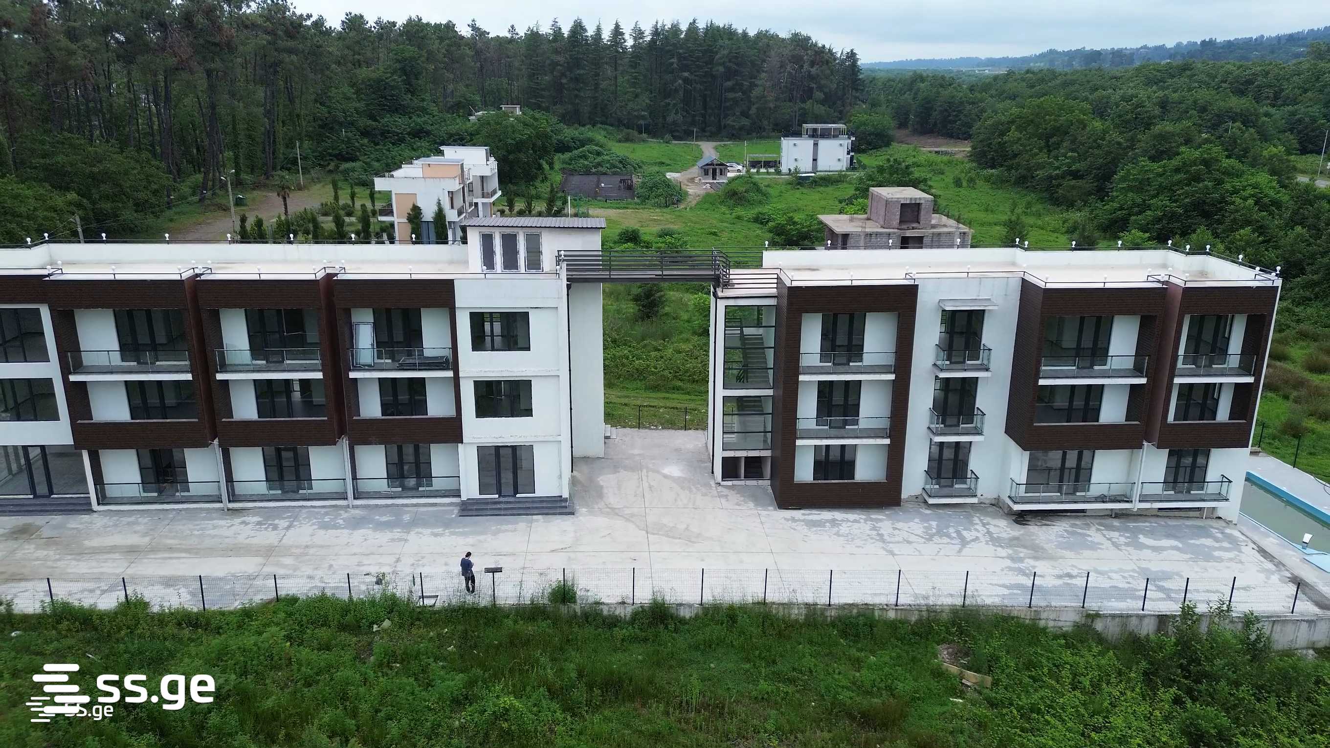 27 Room Hotel For Sale view 28