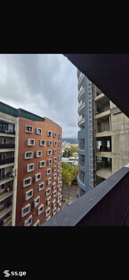 4 room Flat For Sale. Saburtalo - Widok 4