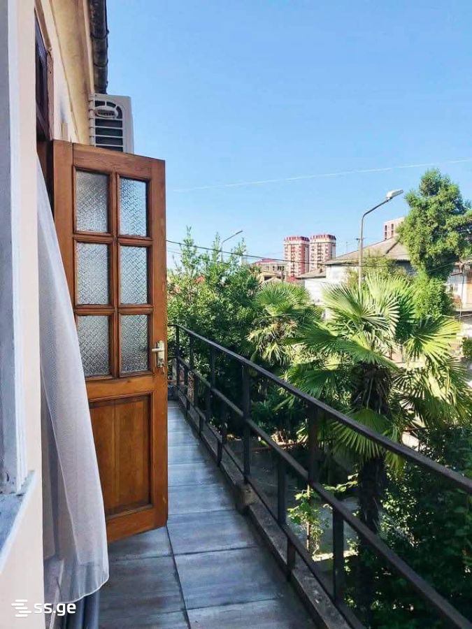 5 Room Private House For Sale view 4