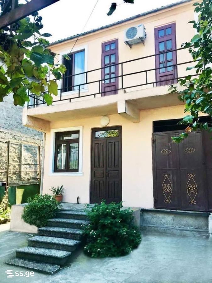 5 Room Private House For Sale view 1