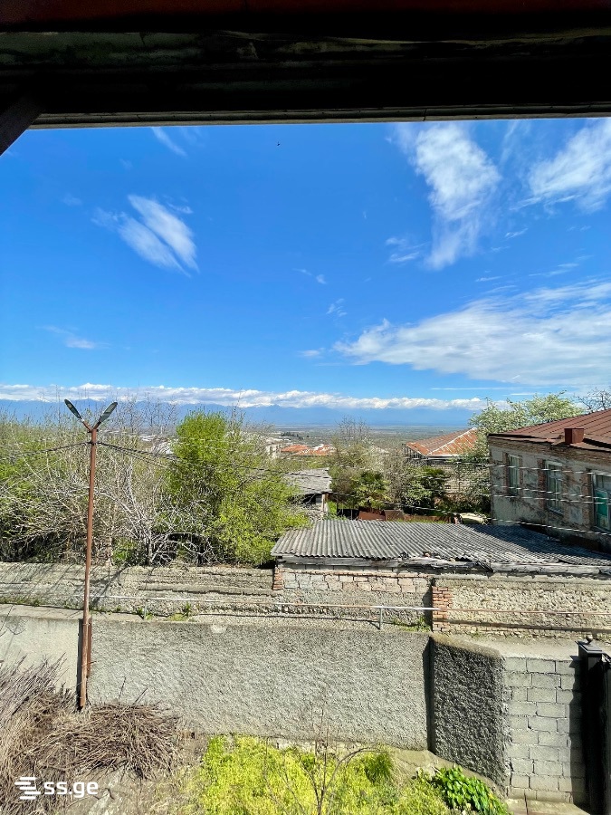 8 Room Private House For Sale view 12