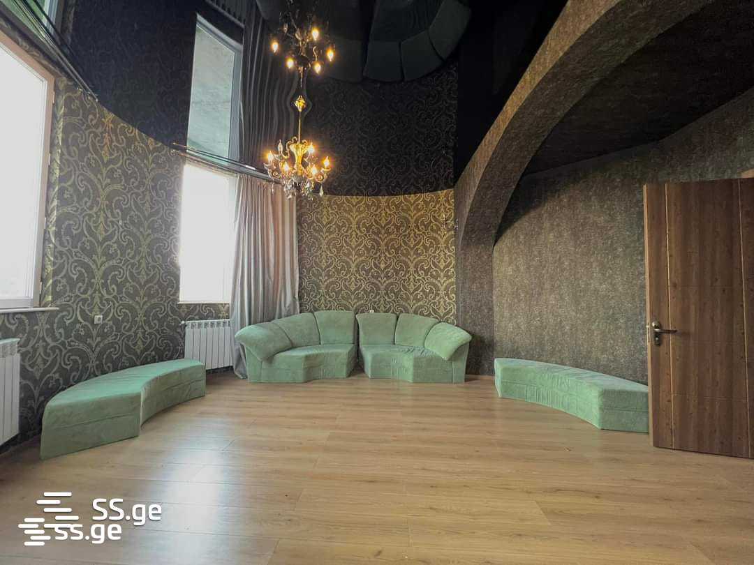 5 Room Summer Cottage For Rent. Lisi Lake view 1