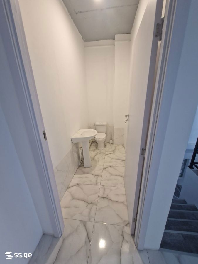 Commercial Space For Sale. Telavi view 5