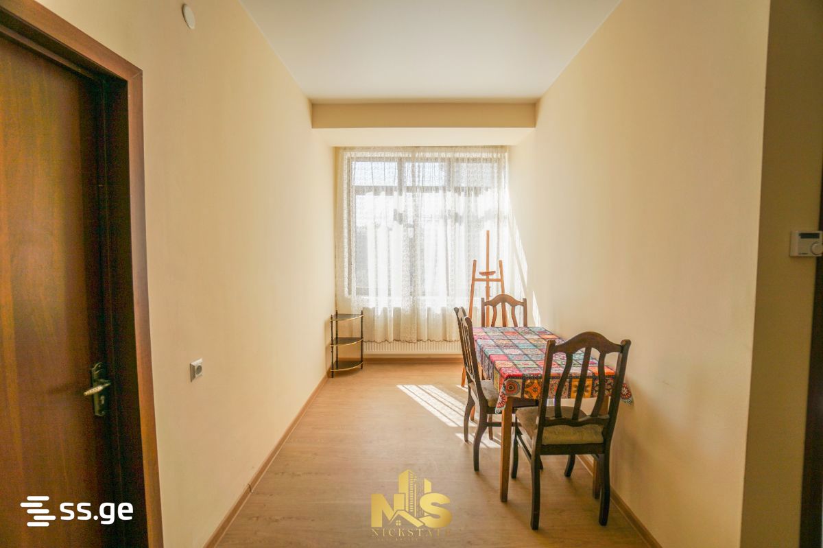 2 Room Flat For Sale view 3