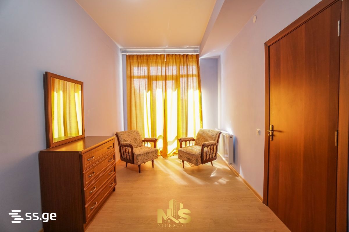 2 Room Flat For Sale, 1 of 4