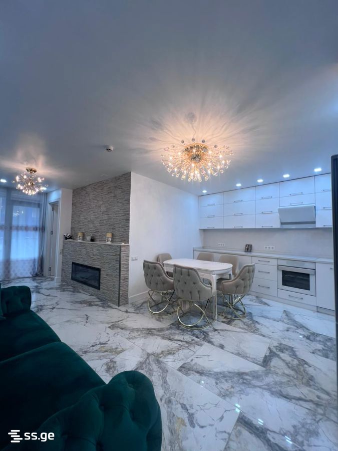 2 room Flat For Sale. Batumi - Ansicht 3