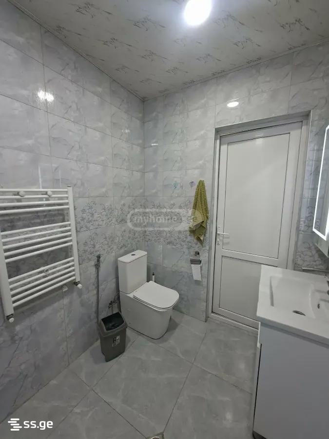 5 Room Private House For Sale view 2