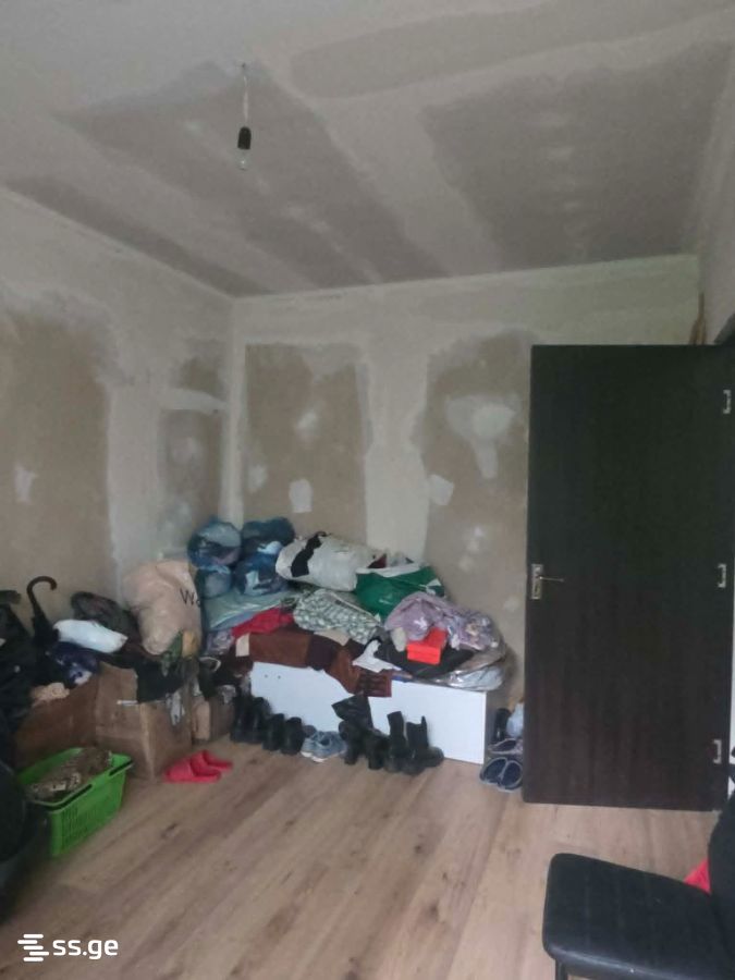4 Room Private House For Sale view 5