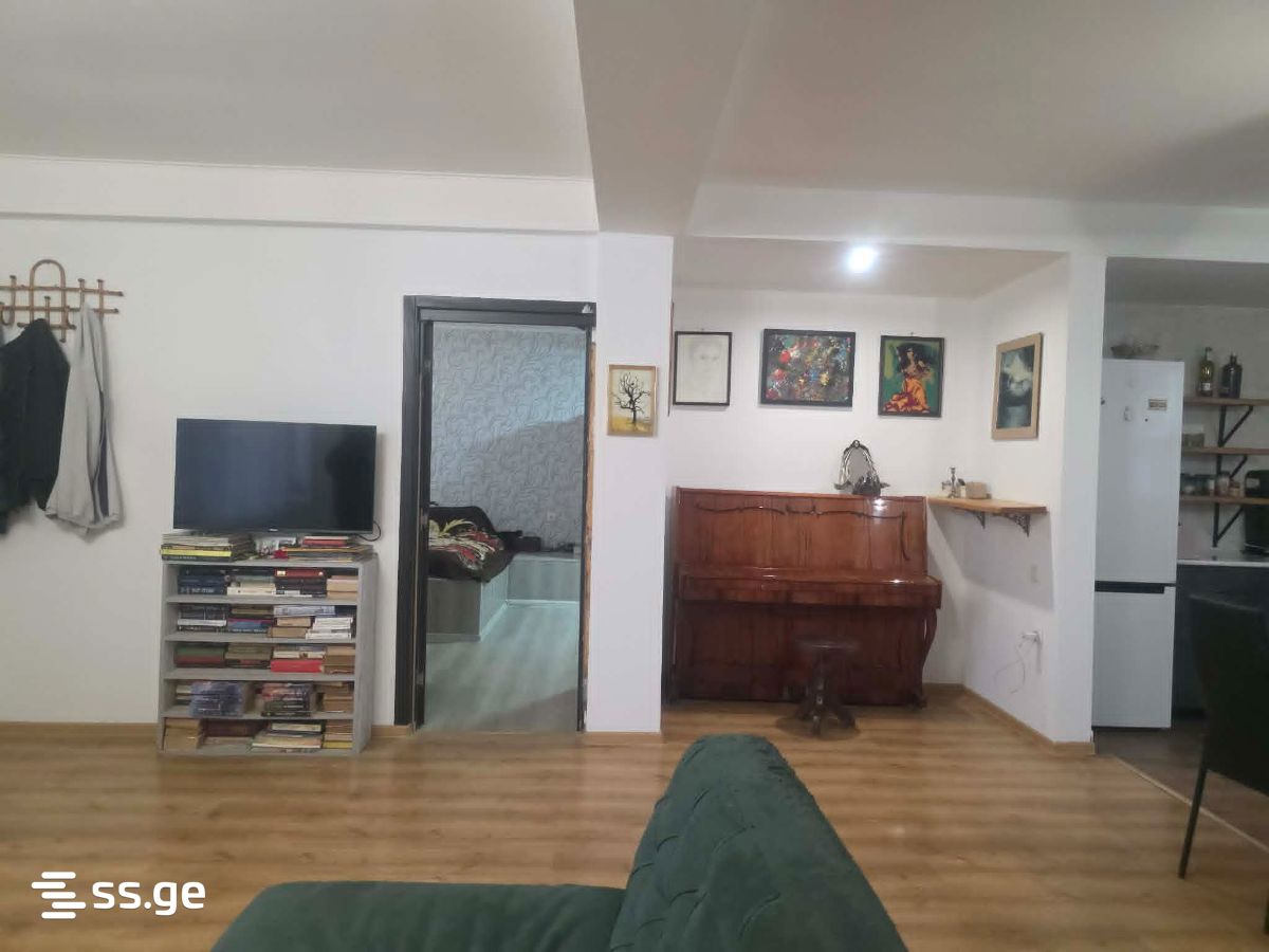 4 Room Private House For Sale view 11