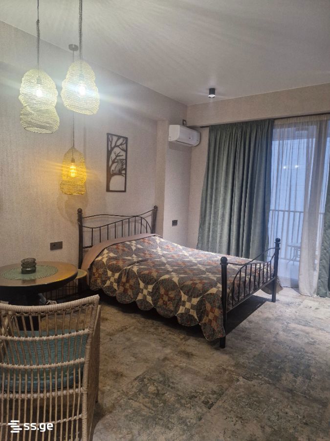 1 Room Flat Daily Rent. Digomi view 3