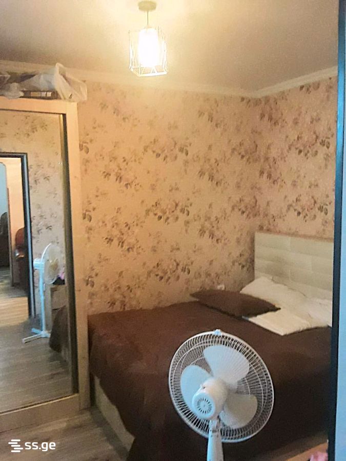 4 Room Private House For Sale view 9