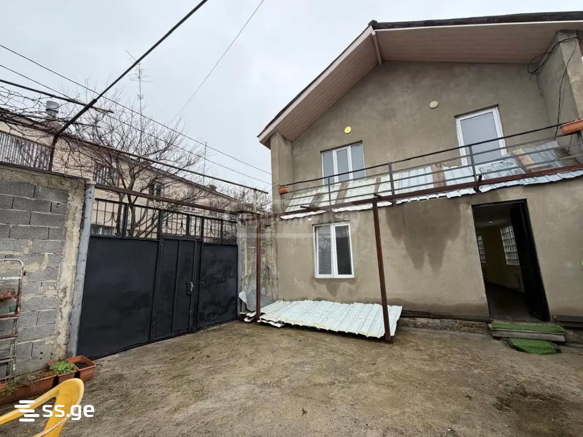 7 Room Private House For Sale, 1 of 4